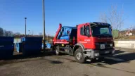 Absetzcontainer gibt es auch mit Deckel oder mit Klappe